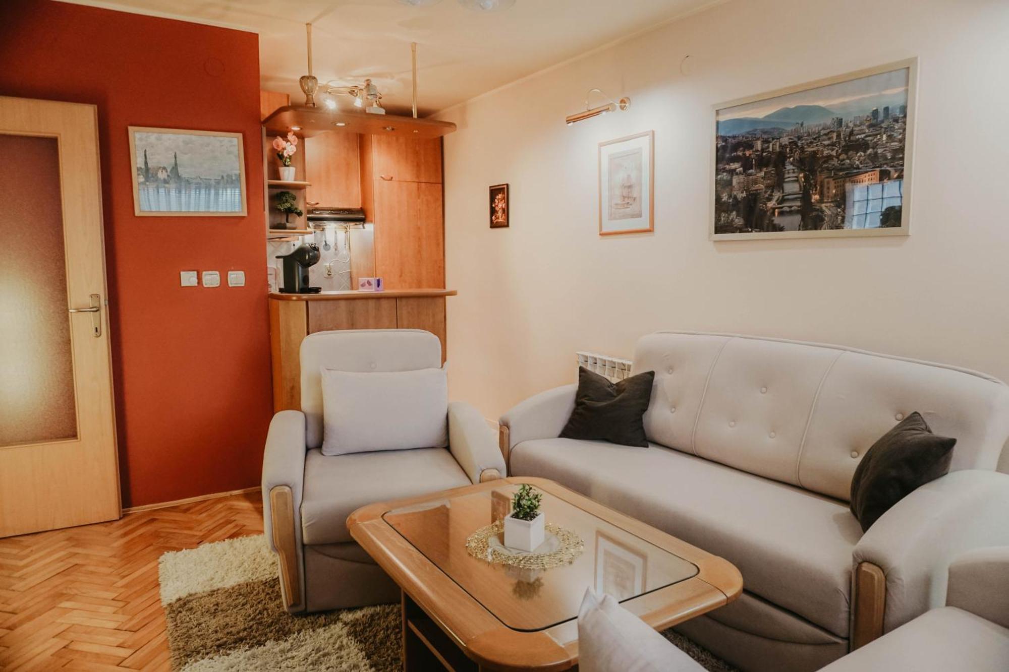 3-bedroom - Prime Location With View And Parking * Sarajevo
