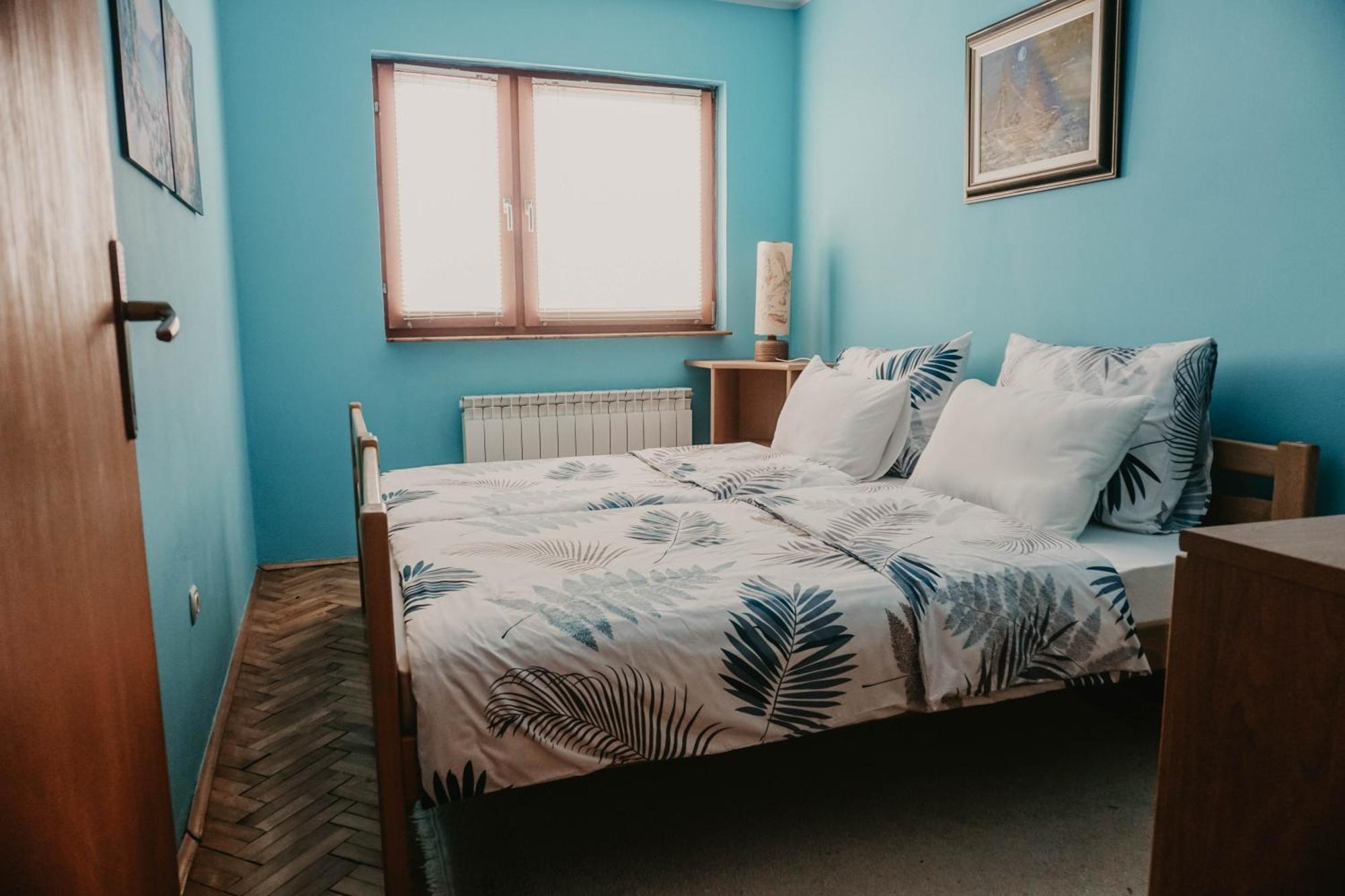 3-bedroom - Prime Location With View And Parking Appartement Sarajevo