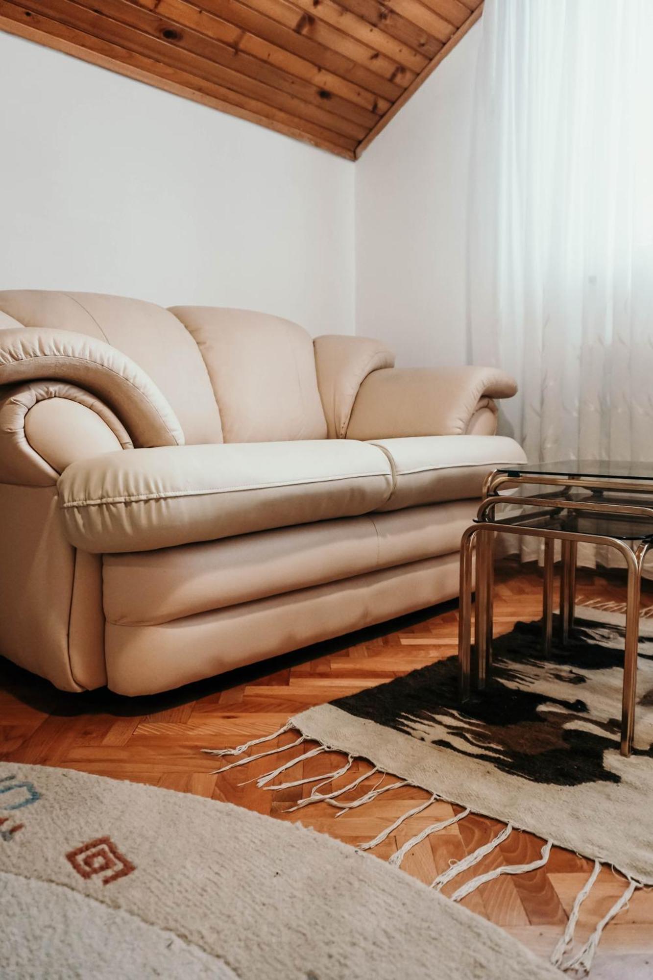 Appartement 3-bedroom - Prime Location With View And Parking Sarajevo